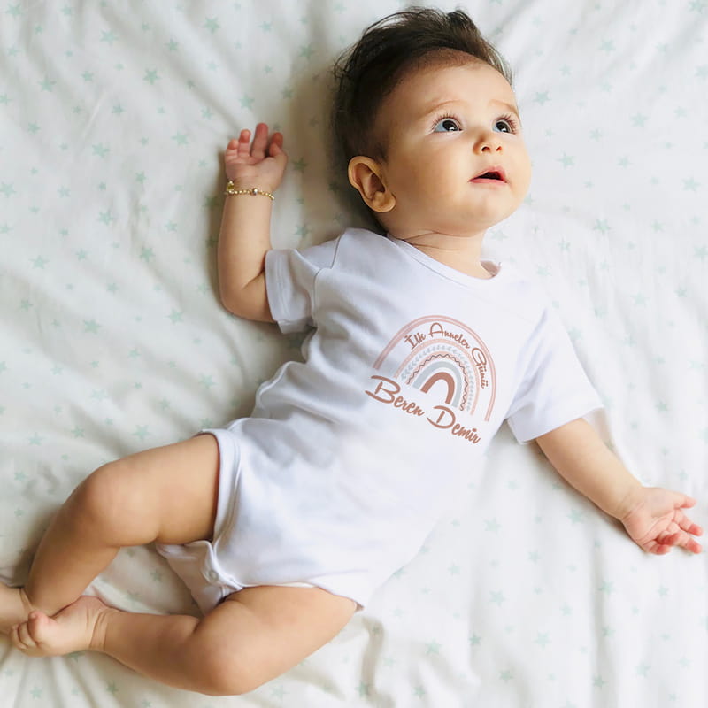 Gökkuşağı Tasarımlı İlk Anneler Günü Hediyesi Tişört ve Bebek Body