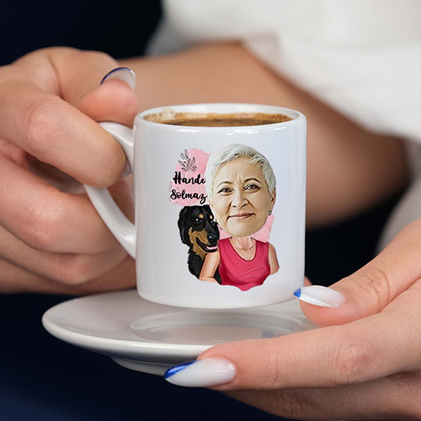 Kadın Arkadaşa Hediye Evcil Dost Tasarımlı Kahve Fincanı