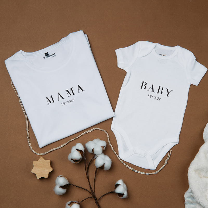 Mama ve Baby Tasarımlı Tişört ve Bebek Zıbını